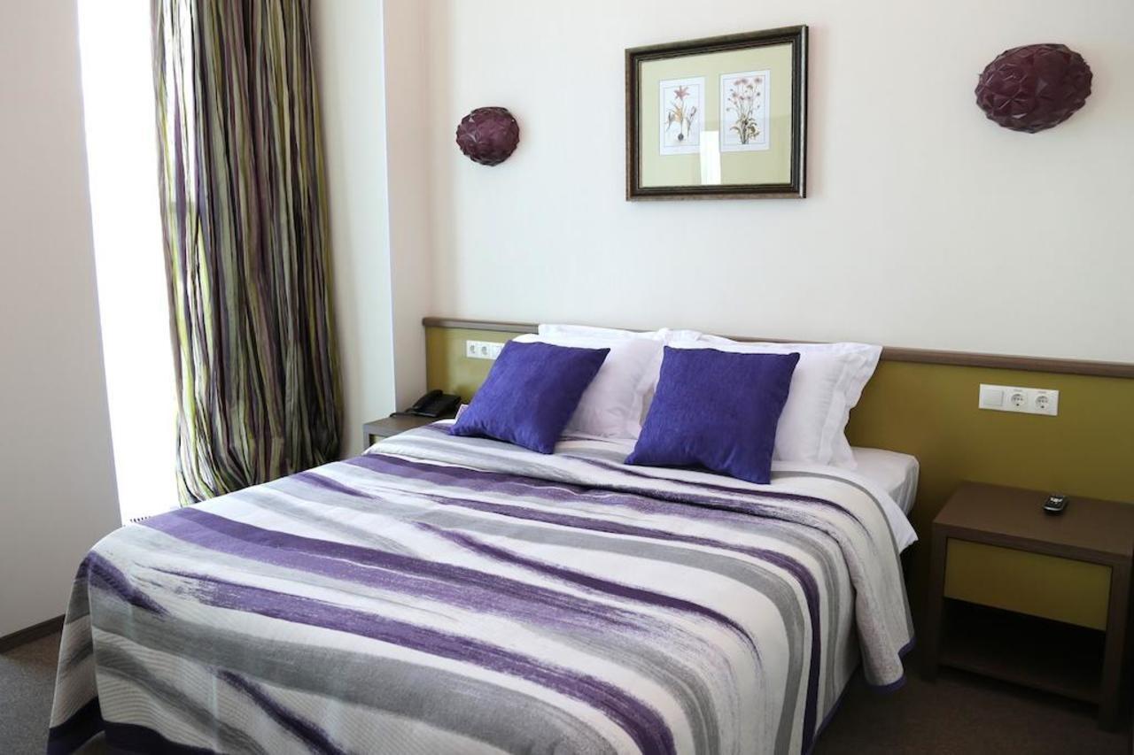 Iris Art Hotel Charków Zewnętrze zdjęcie