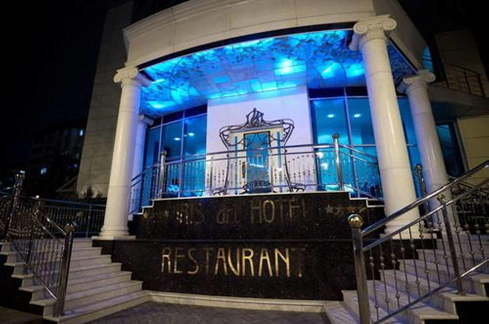 Iris Art Hotel Charków Zewnętrze zdjęcie