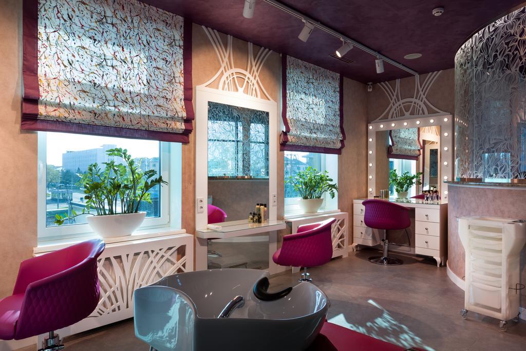 Iris Art Hotel Charków Zewnętrze zdjęcie