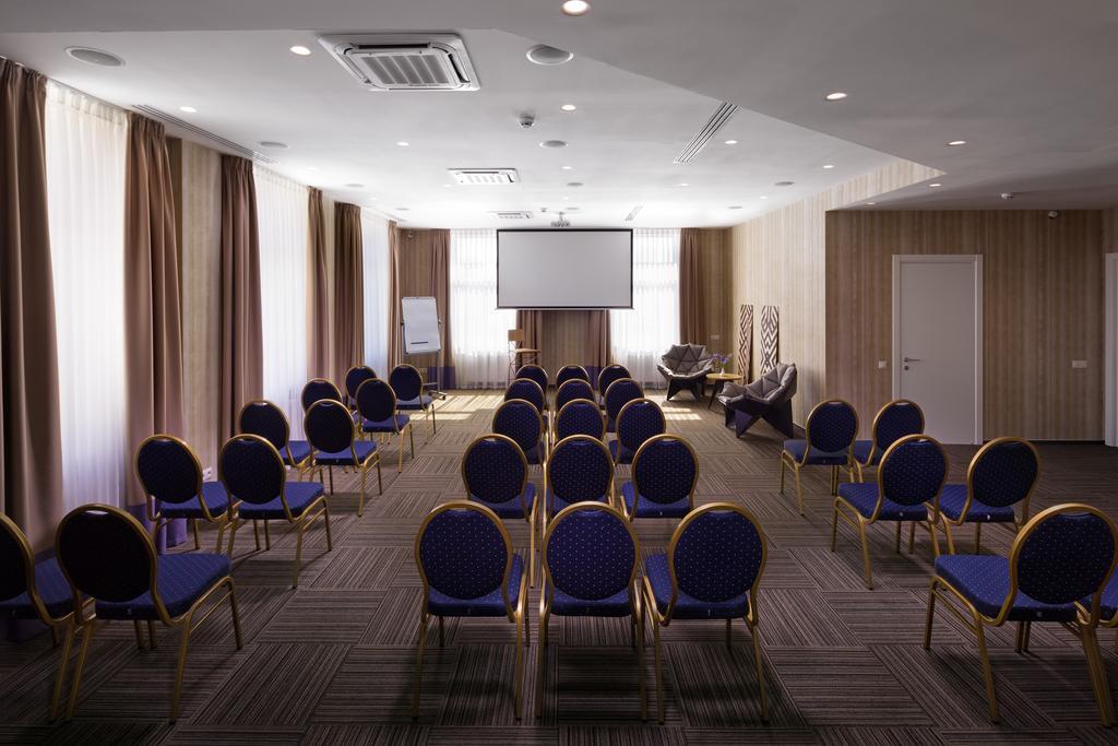 Iris Art Hotel Charków Zewnętrze zdjęcie